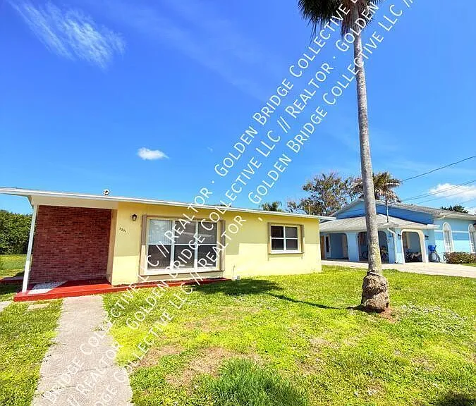3231 SE Monte Vista St — Photo 1