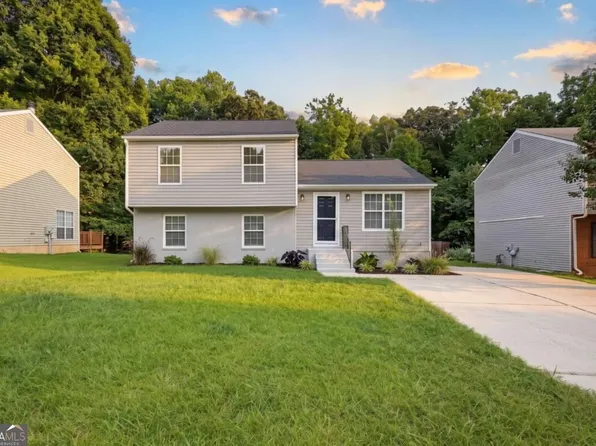 5612 Pine Gate Dr, Atlanta, GA 30349