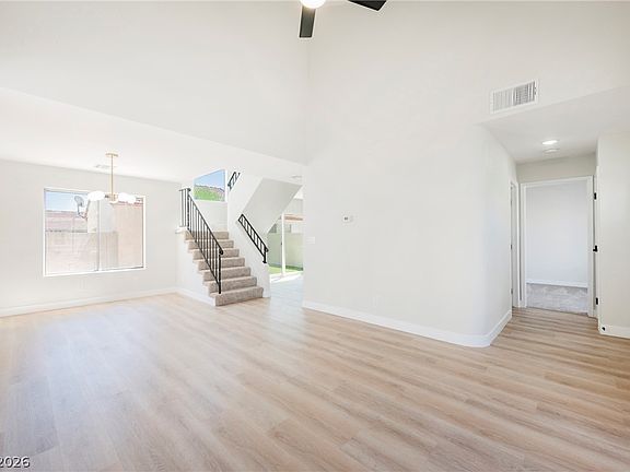 4th image of 2822 Sesame Dr
