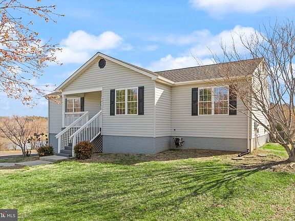 3rd image of 9315 Stonegate Ln