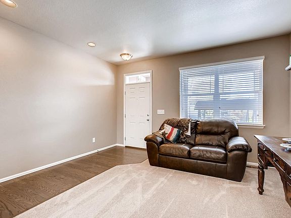 3rd image of 22505 E Union Pl