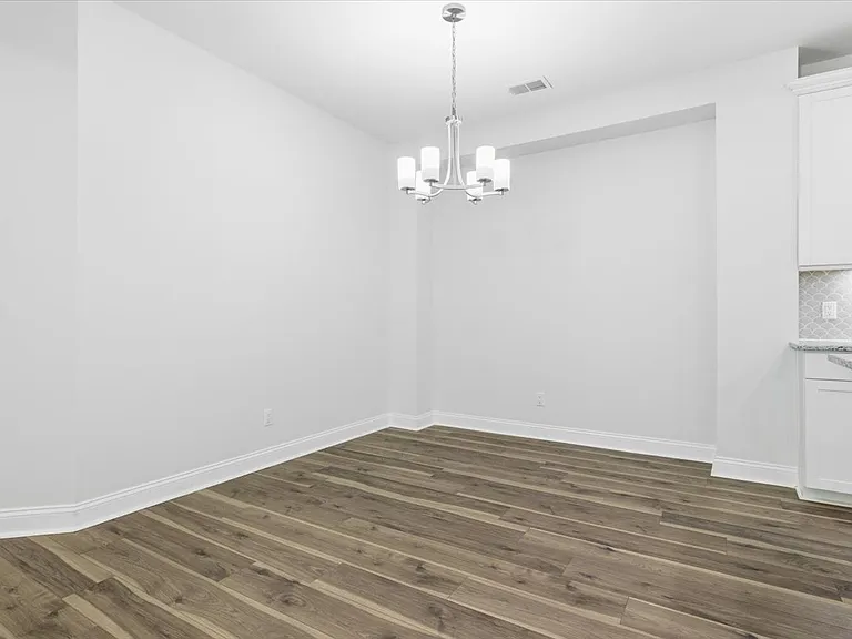 155 Weekend Ave — Photo 8