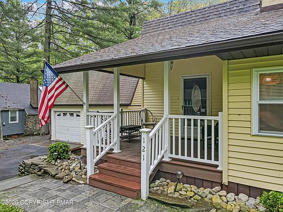5th image of 121 First Tafton Rd