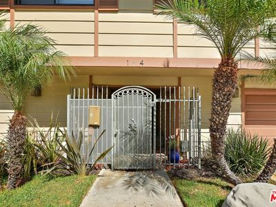 4451 Don Ricardo Dr APT 2, Los Angeles, CA, 90008