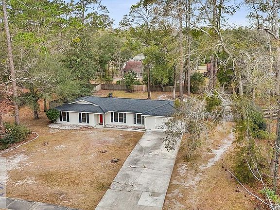 3rd image of 389 Gray Fox Rd