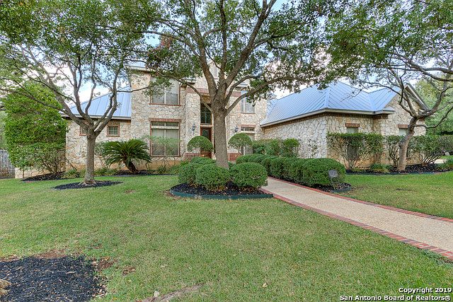 1st image of 3 Regency Row Dr