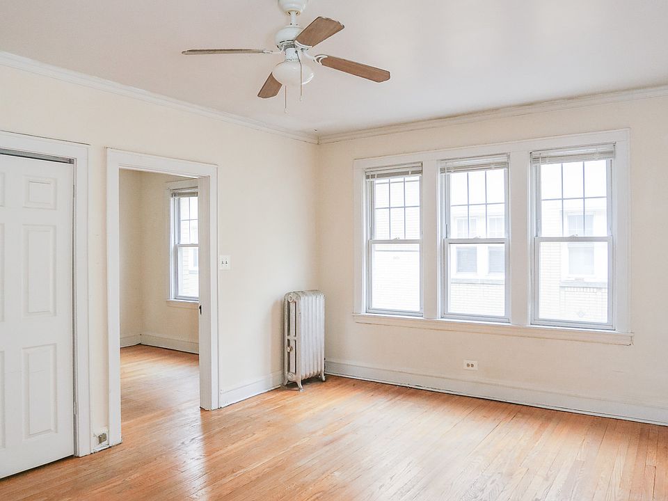1st image of 4526.5 N Damen Ave #2B