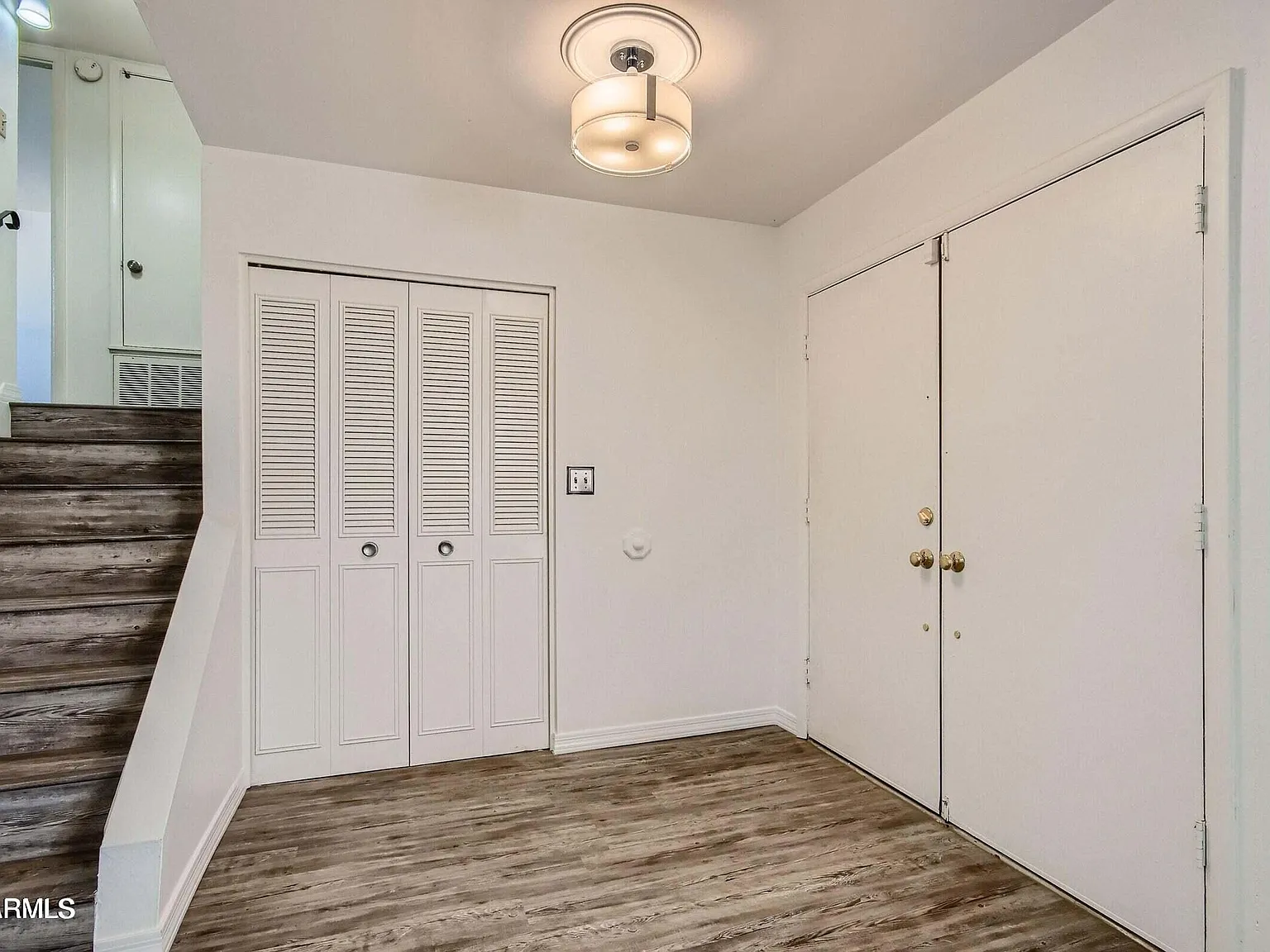 4865 N Granite Reef Rd — Photo 3