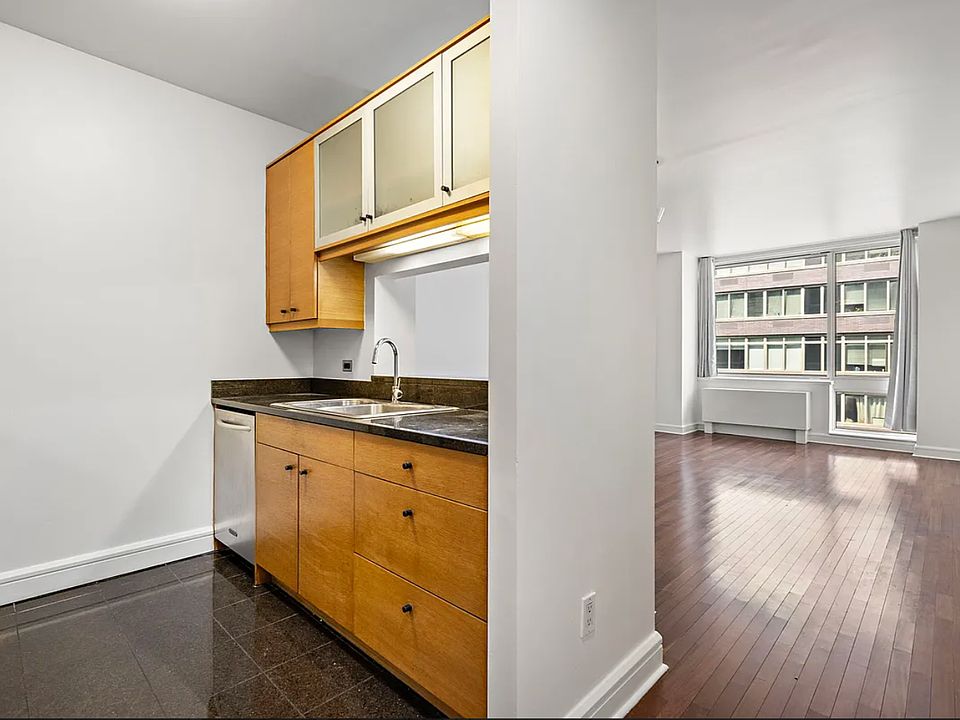 1st image of 12 Riverside Blvd #8B