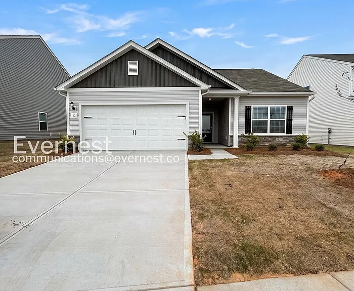 112 Lightning Dr — Photo 1