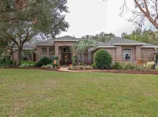 160 Middle Plantation Ln, Gulf Breeze, FL 32561