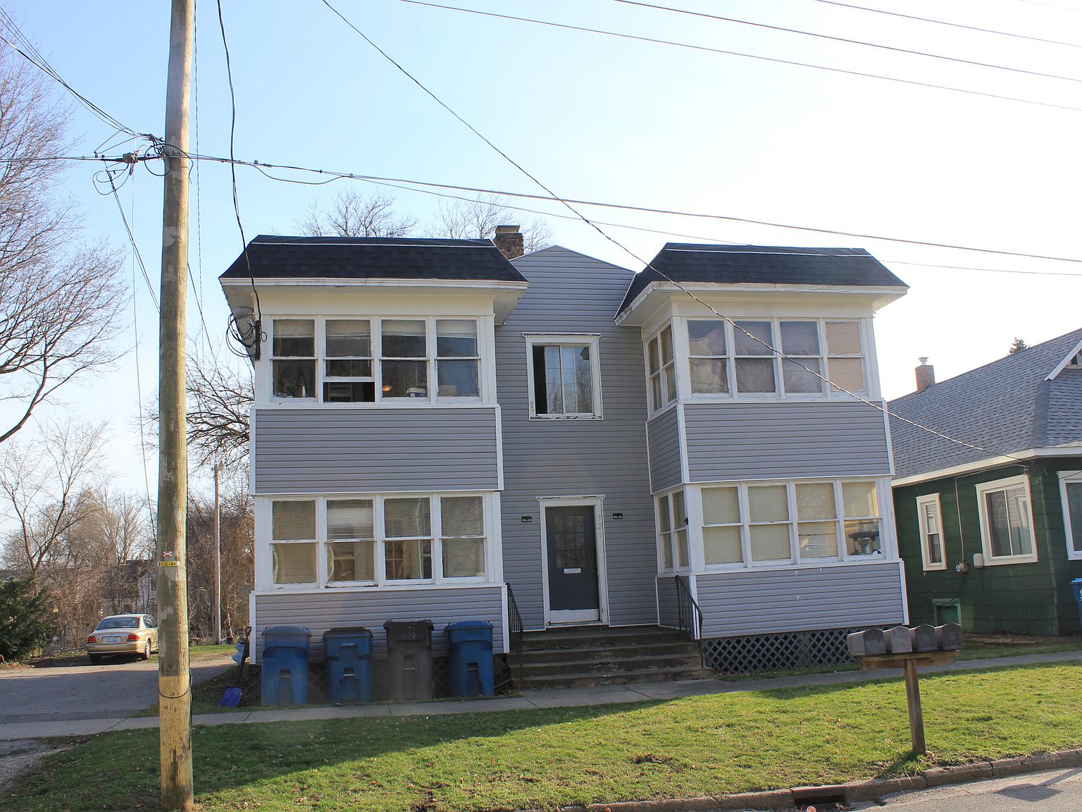 321 W Pleasant St, Watervliet, MI 49098 Zillow