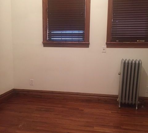 4th image of 290 15th St APT 1F