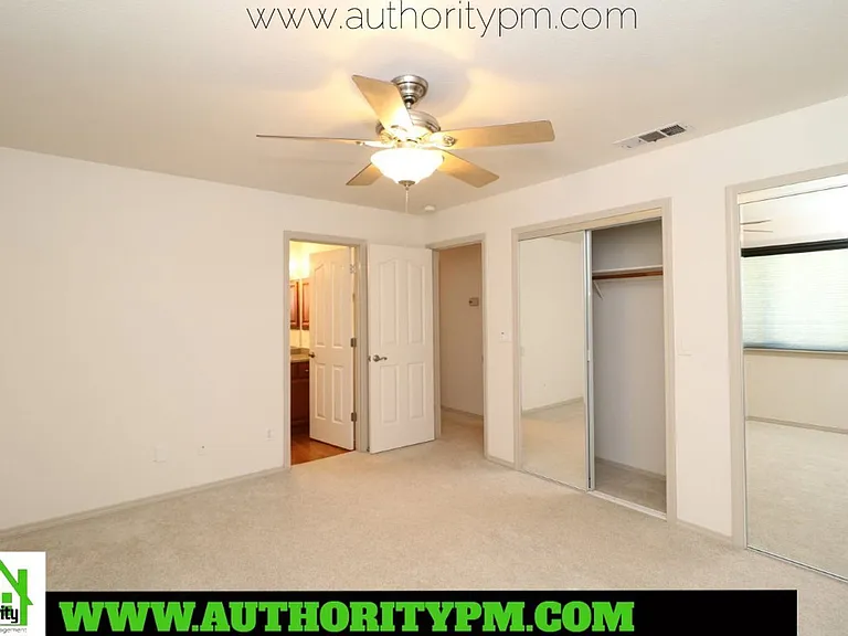 1526 Imperial Dr — Photo 17