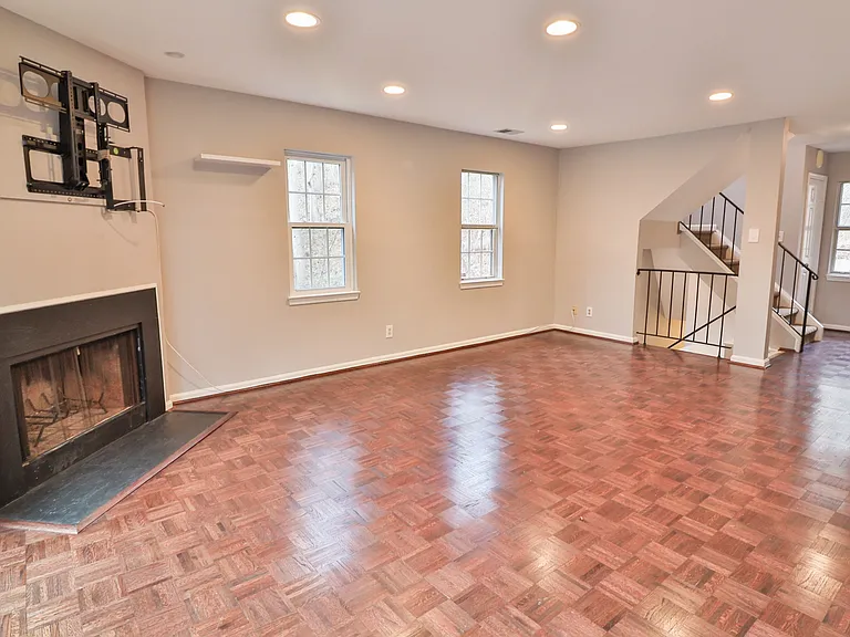 10488 Parthenon Ct #1 — Photo 5