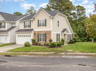 513 Hilltop View St, Cary, NC 27513