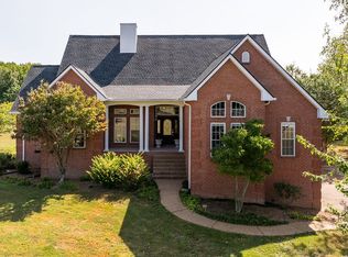 1040 Hoof And Paw Trl, Springfield, TN 37172