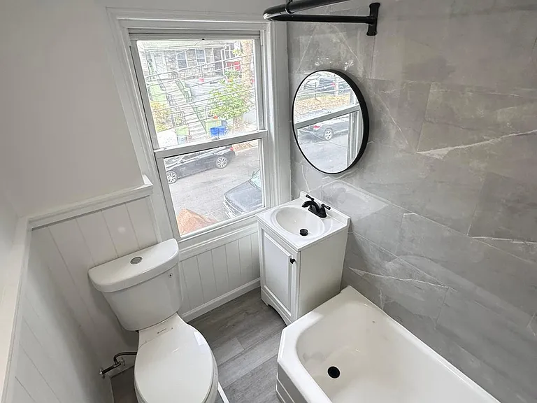 109 S 7th Ave #5 — Photo 15