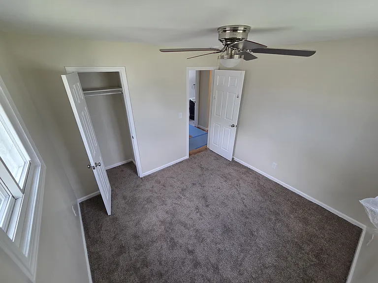 469 Woodlawn Ave — Photo 12