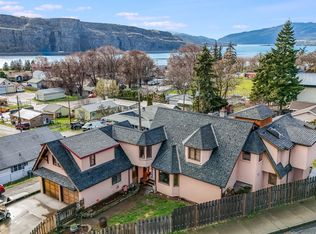 501 Klickitat St, Lyle, WA 98635