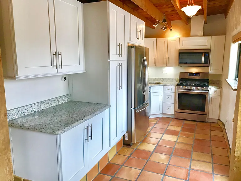 321 Tesuque Dr #C — Photo 2
