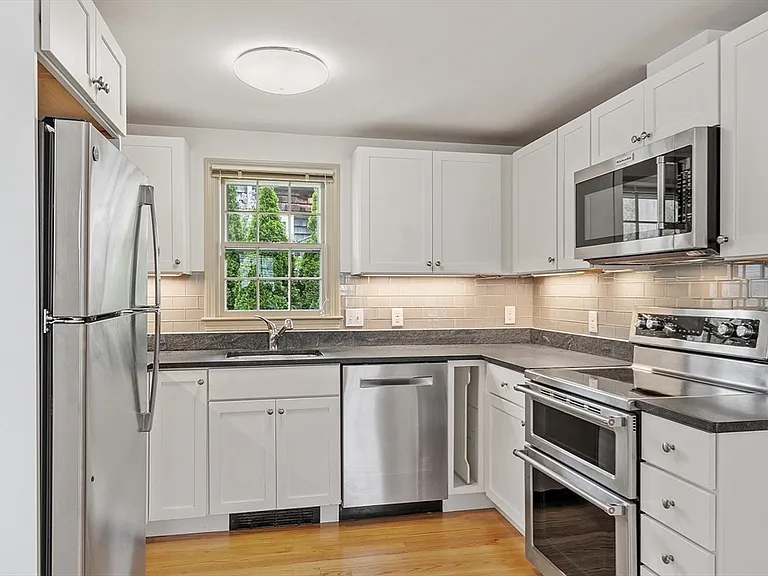12 Morse Ct #1 — Photo 11