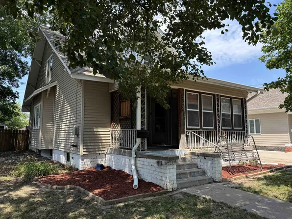 839 N Bellevue Ave, Hastings, NE 68901