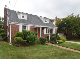 112 Prague St, Valley Stream, NY 11580