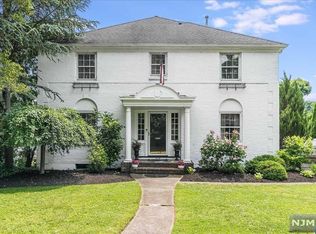 454 Rock Rd, Glen Rock, NJ 07452