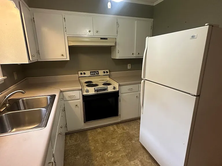 127 Haden Rd — Photo 4