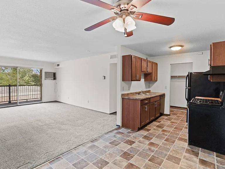 Parkridge Way Apartments — Photo 35