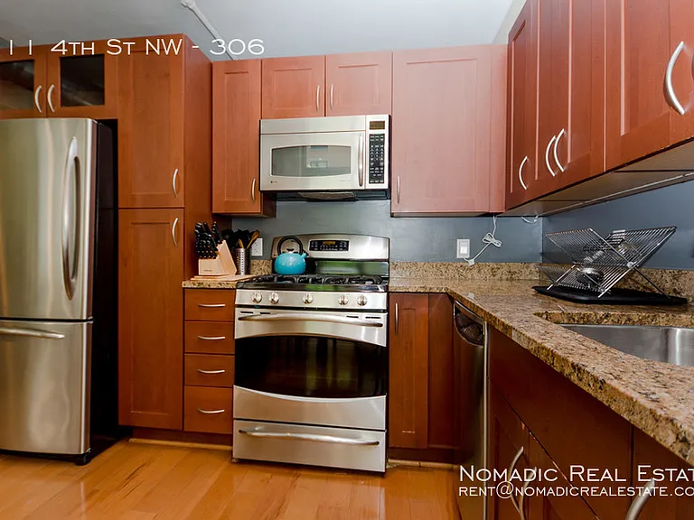 811 4th St NW #306 — Photo 7