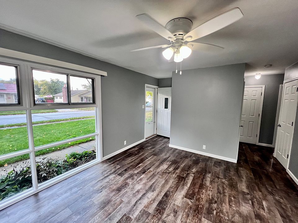 1st image of 4204 Woodvale Dr