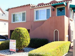 301 Monroe St APT B, Monterey, CA 93940