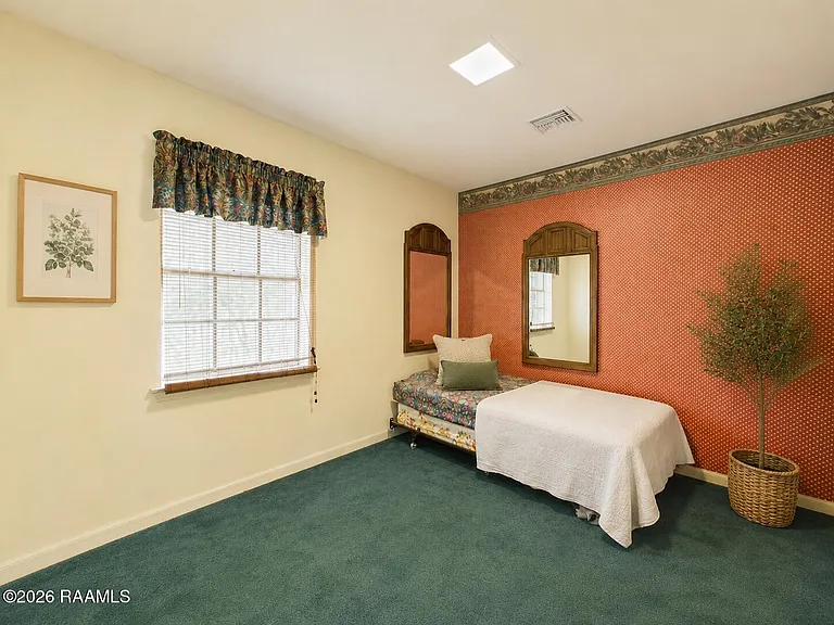 100 Oak Coulee Dr — Photo 18
