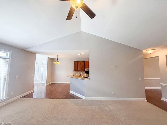5th image of 8434 Pheasant Ridge Dr