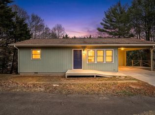 99 Stonewood Ln, Franklin, NC 28734