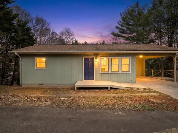 99 Stonewood Ln, Franklin, NC 28734