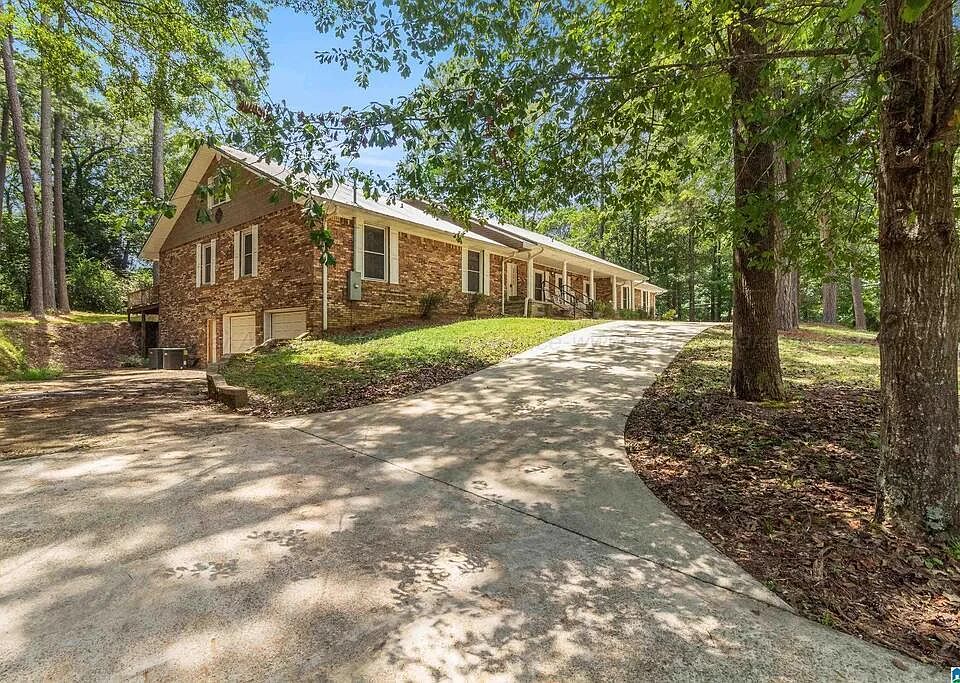 1st image of 2305 Wildwood Dr