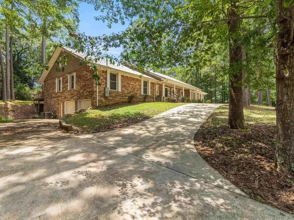 2305 Wildwood Dr, Jasper, AL 35501