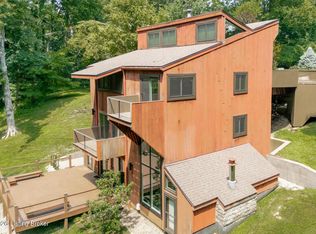 6302 Shadow Wood Ct, Prospect, KY 40059