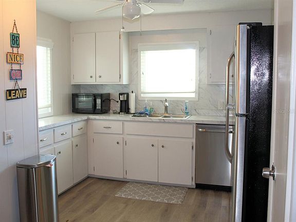 3rd image of 773 Royal Palm Cir