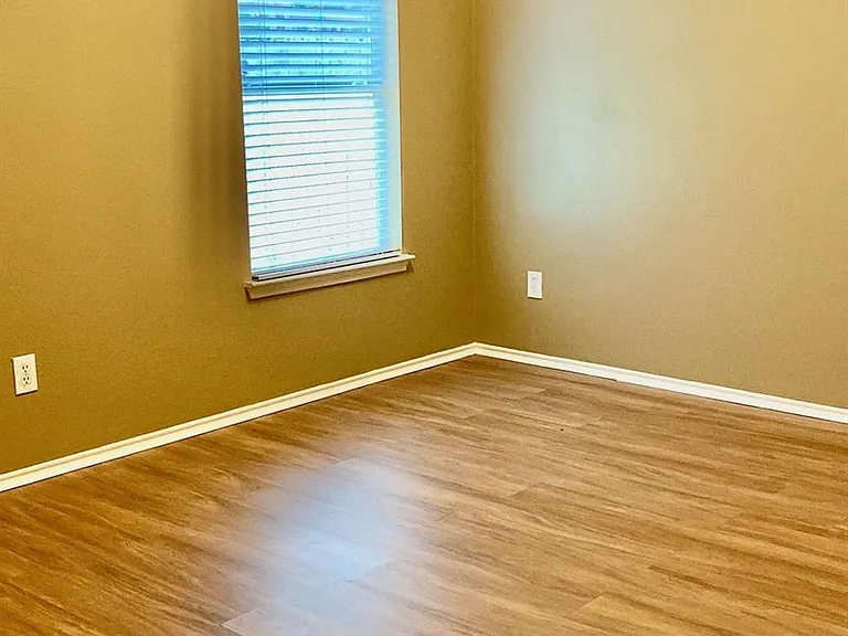 18034 Platinum Springs Dr — Photo 18