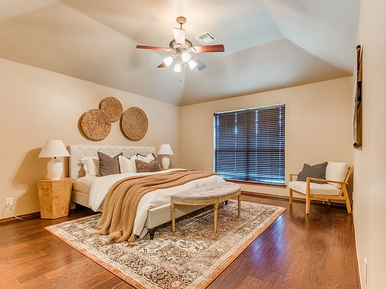 16616 Hardwood Pl — Photo 13