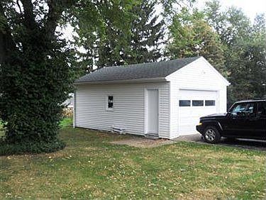 2nd image of 96 Edwards Dr