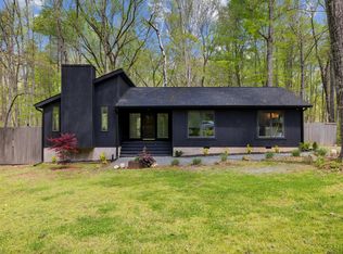 9501 Greenfield Rd, Chapel Hill, NC 27516