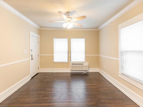 4th image of 1115 S Jennings Ave #4