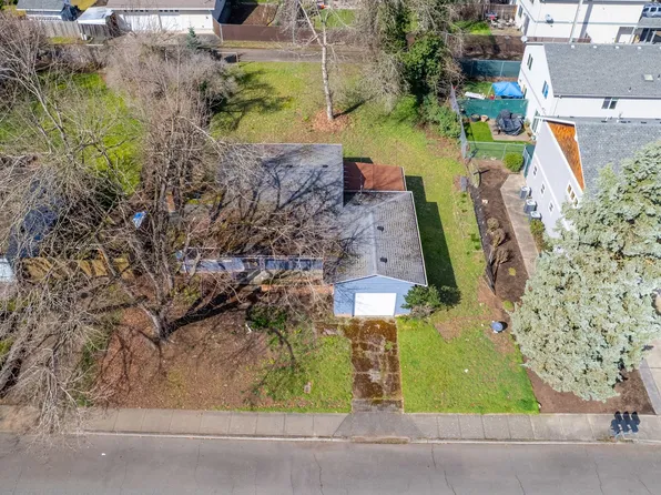 442 NW 4th Ave, Canby, OR 97013