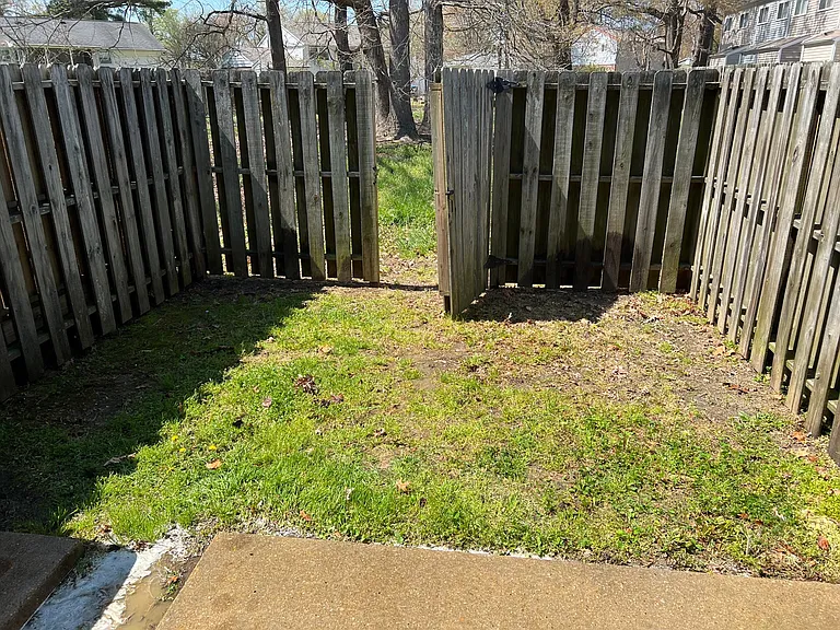151 Jenness Ln #G — Photo 13