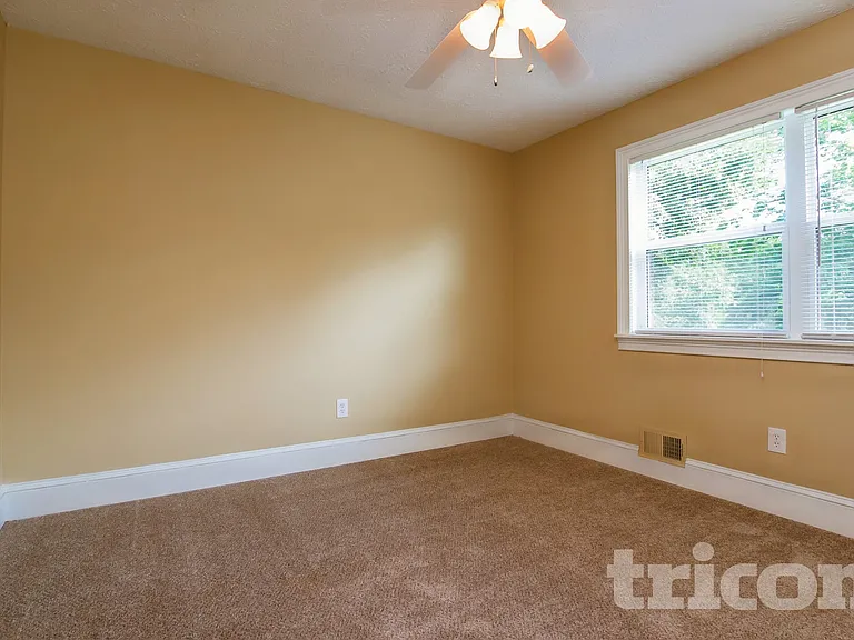 6583 Oakwood Dr — Photo 11